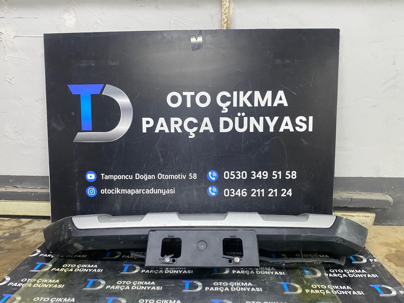 TOYOTA H�LUX �N TAMPON ALT PAR�ASI  [2020-2025]